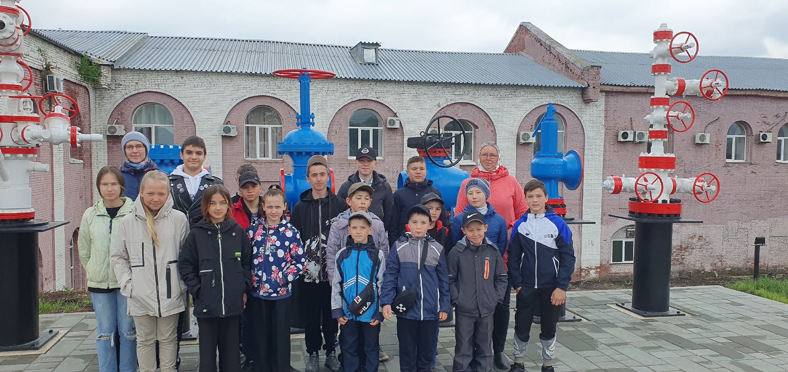 Учащиеся МОБУ ООШ с. Орловка в музее